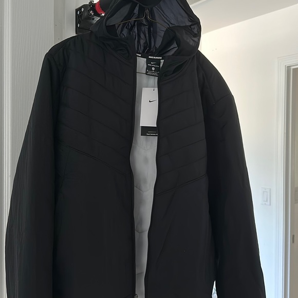 nike men's aerolayer jacket